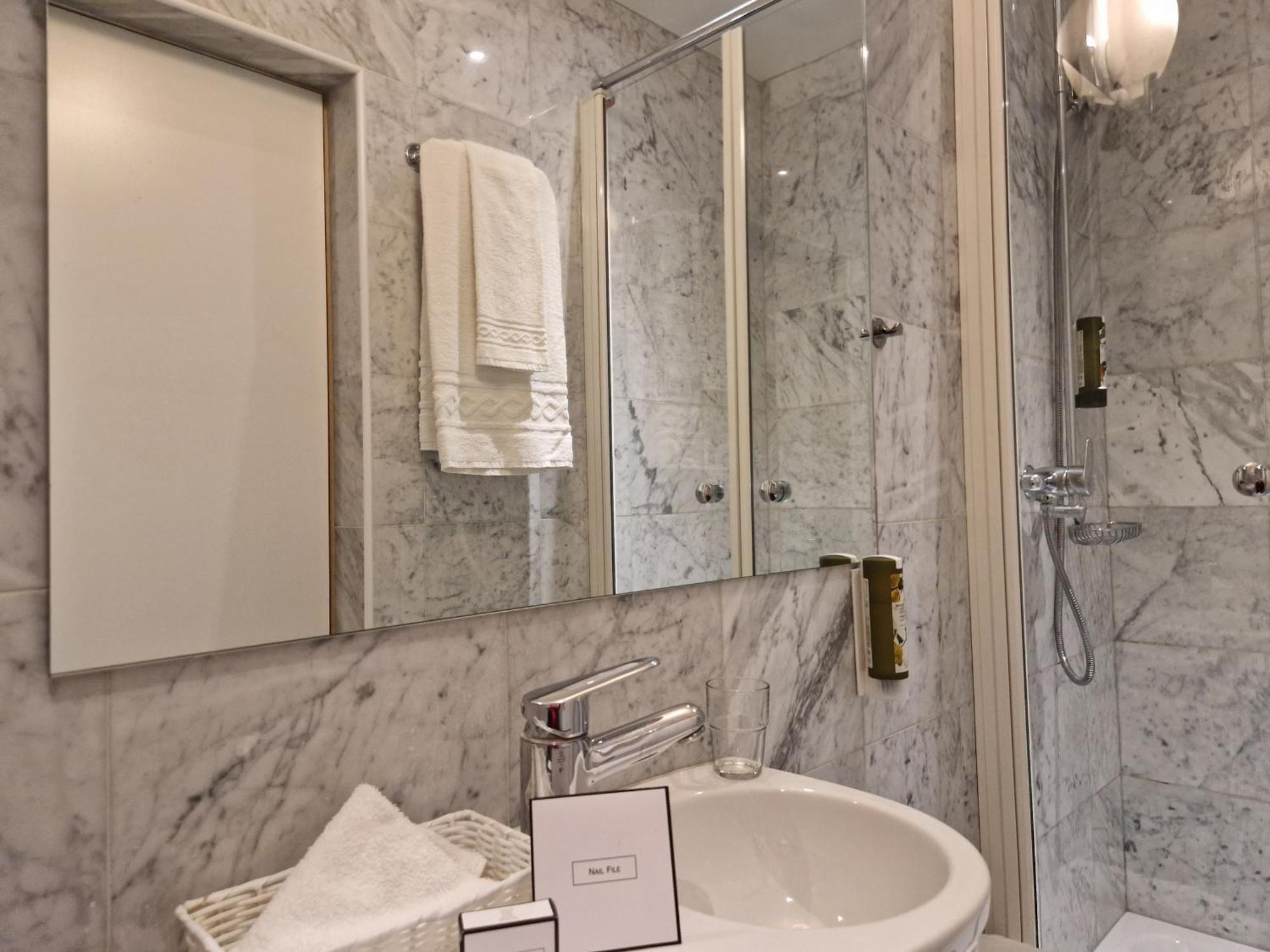 Hotel Athmos La Chaux De Fonds Kültér fotó